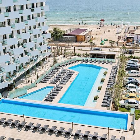 Summer Residence Apartment In Infinity Beach Resort - Parking Mamaia Buitenkant foto
