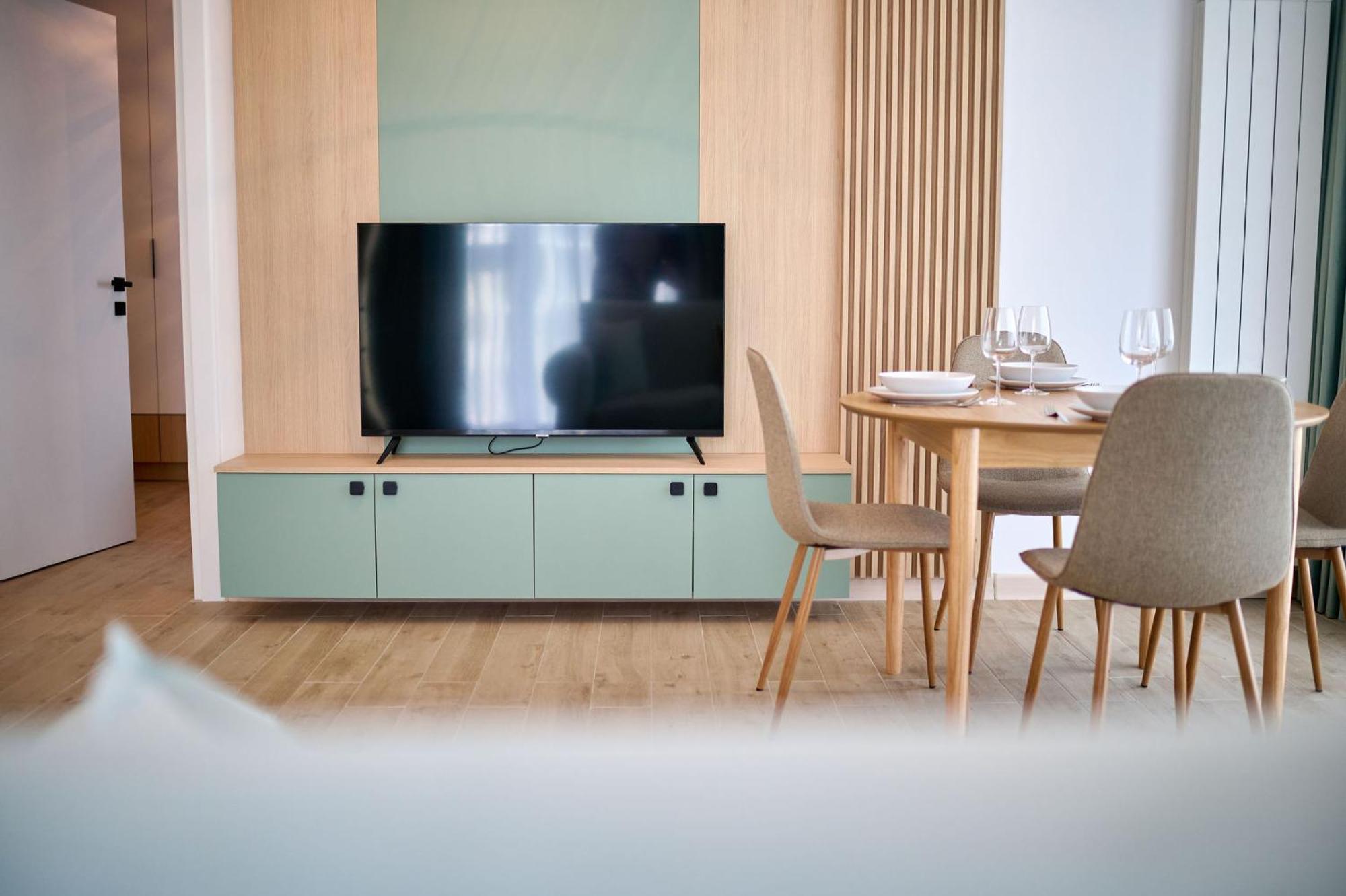 Summer Residence Apartment In Infinity Beach Resort - Parking Mamaia Buitenkant foto