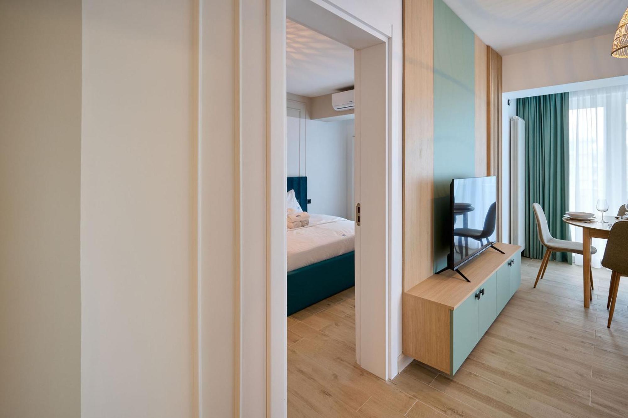 Summer Residence Apartment In Infinity Beach Resort - Parking Mamaia Buitenkant foto