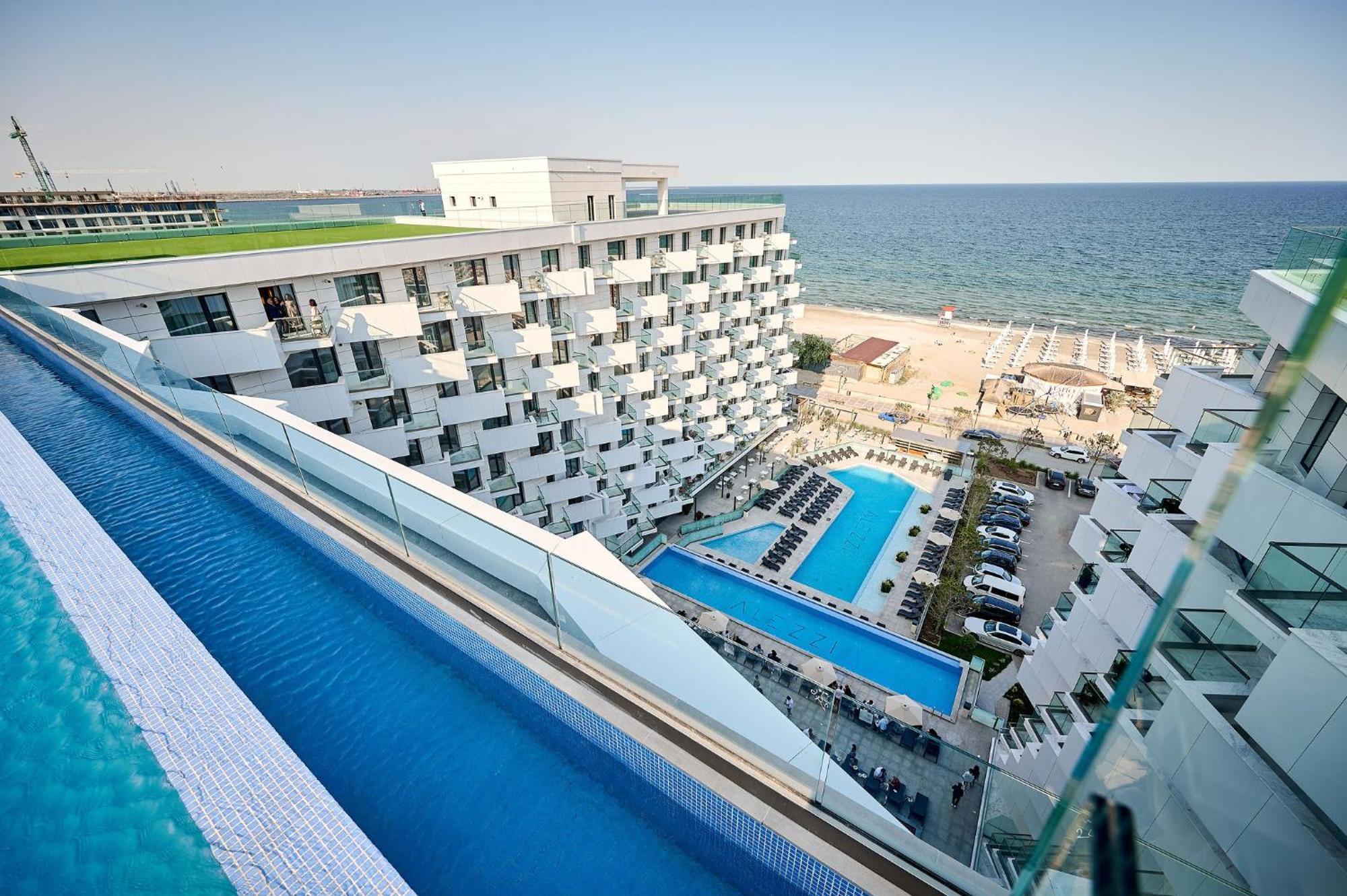 Summer Residence Apartment In Infinity Beach Resort - Parking Mamaia Buitenkant foto