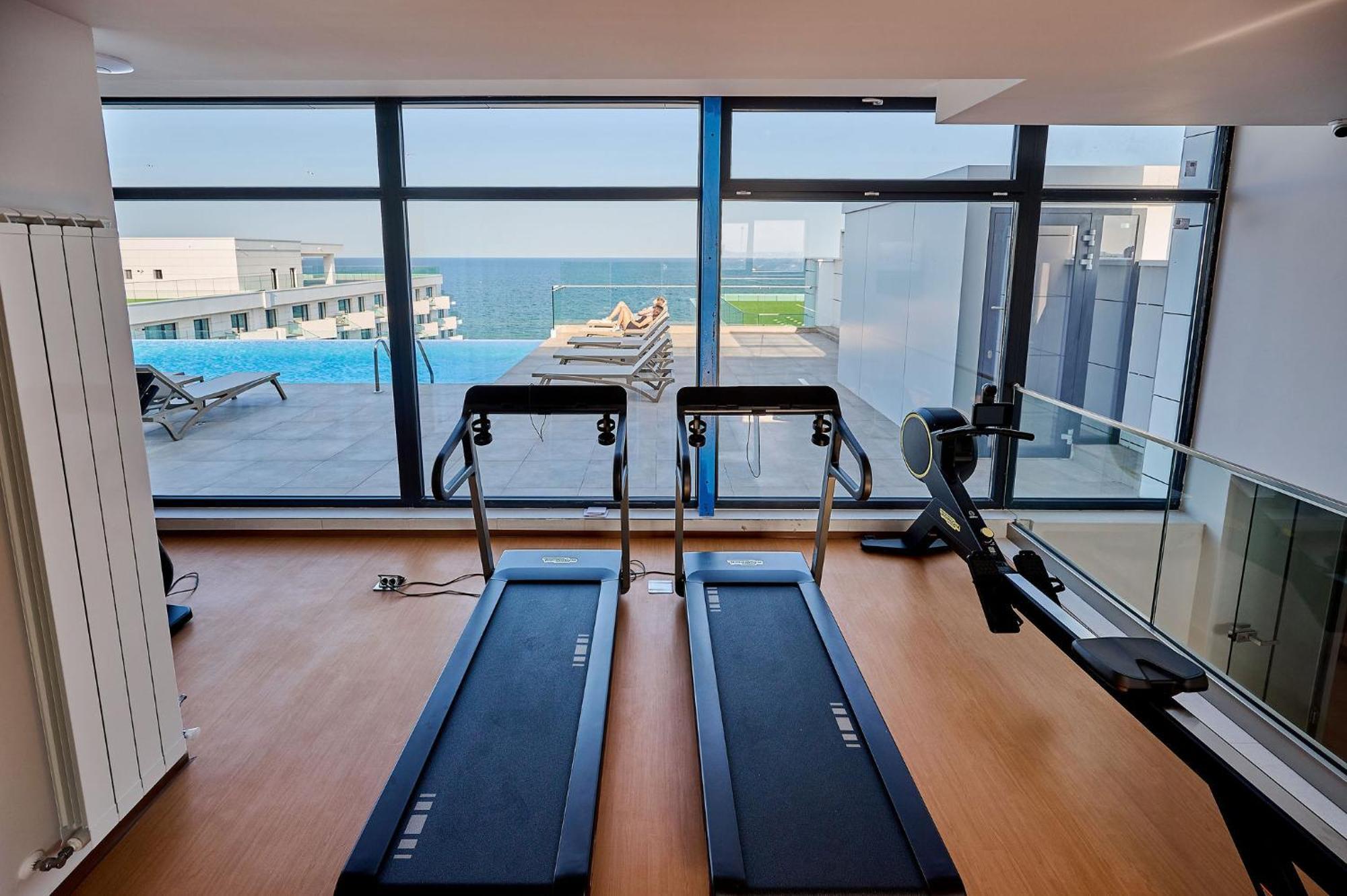 Summer Residence Apartment In Infinity Beach Resort - Parking Mamaia Buitenkant foto