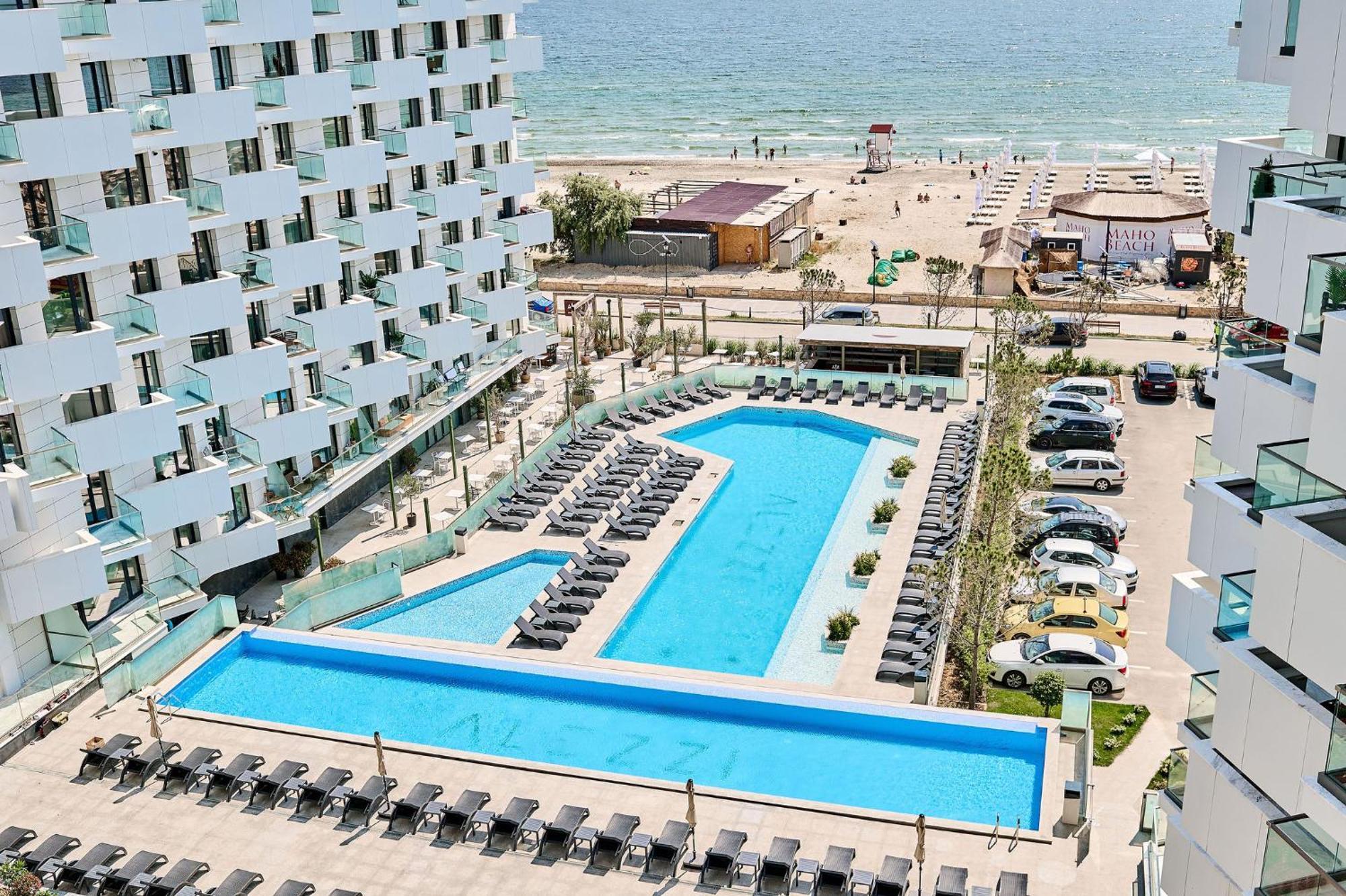 Summer Residence Apartment In Infinity Beach Resort - Parking Mamaia Buitenkant foto